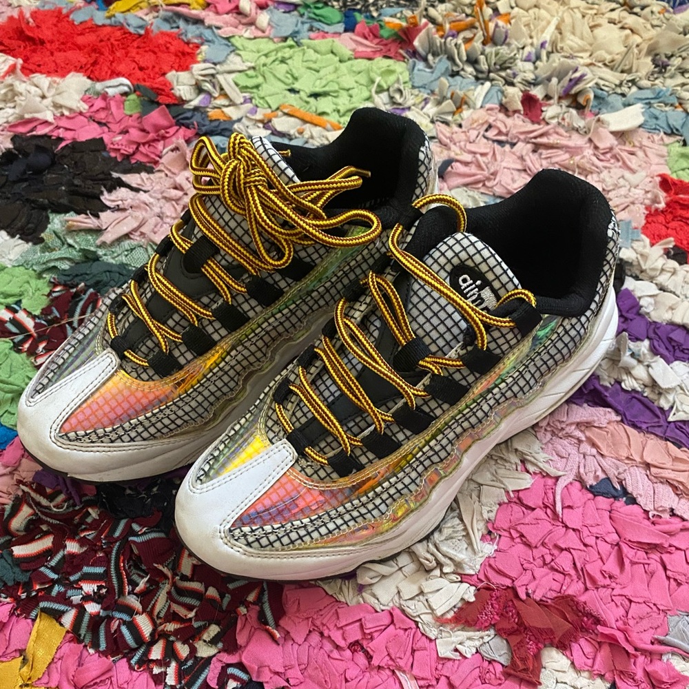 Nike Air Max 95 x Chroma sneakers